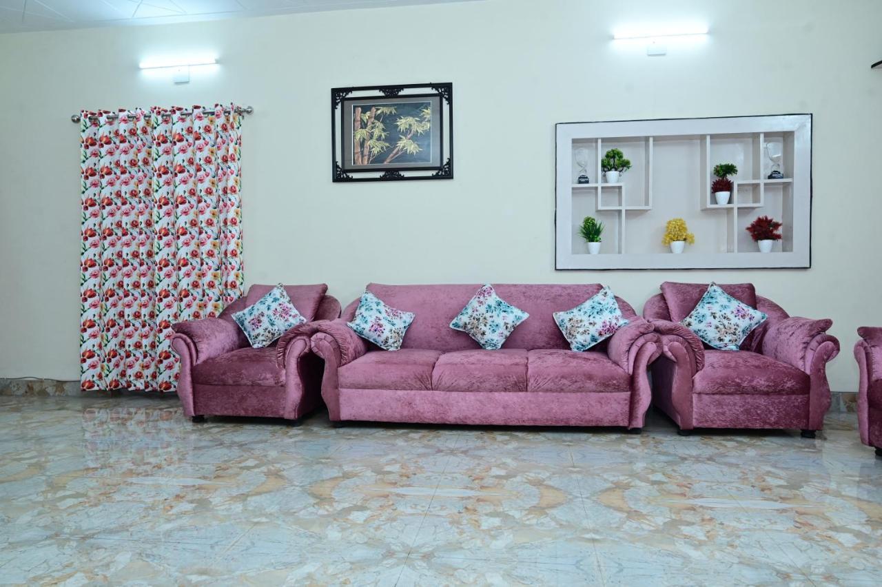 Dhairya'S Villa Home Away From Home จามมู ภายนอก รูปภาพ